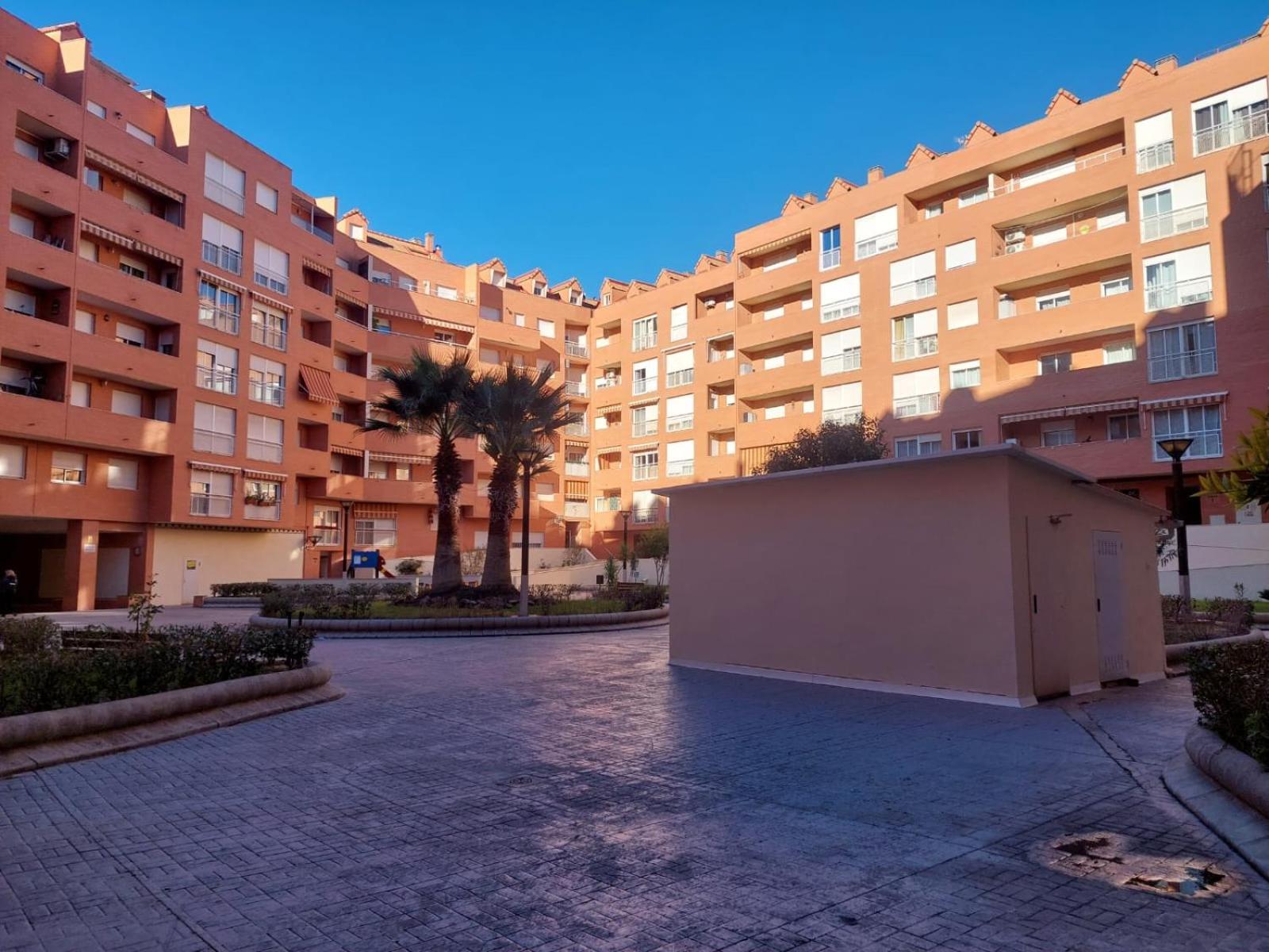Apartamento Plaza Del Ayuntamiento Con Parking Pondos Linares  Exterior foto